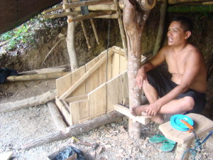 Inser Foto : Penambang Poboya ( pendatang dari luar palu )